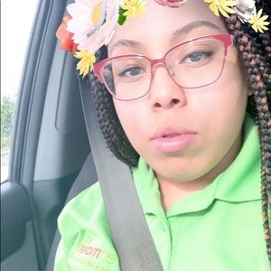 Meet your Posher, Talesia